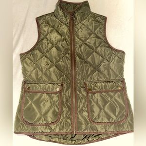 Bass Green Vest with Brown Trim. Size Small.